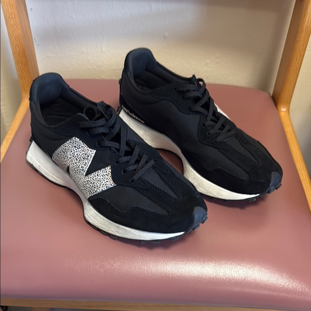 New Balance 327 women’s size 11